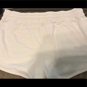 White Gap clothe shorts